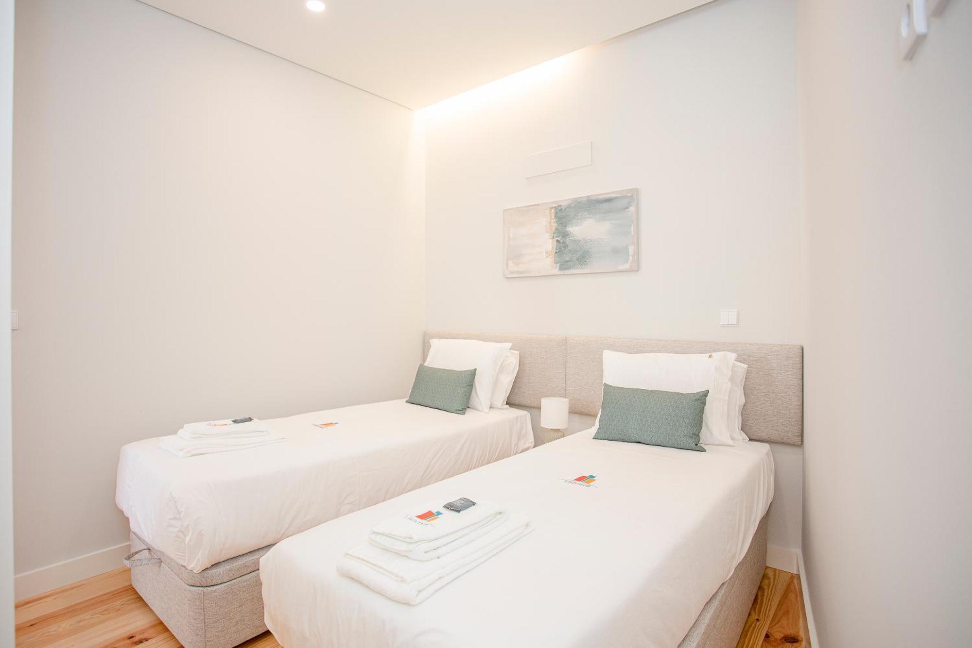 Liiiving In Porto - Aliados Stone Apartment Экстерьер фото